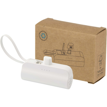 Logotrade Firmengeschenke das Foto: Alnair 10 W 5000 mAh Typ C Powerbank aus recyceltem Kunststoff mit integriertem Klappständer und 2 in 1 Kabel