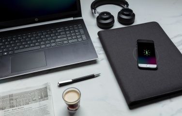 Logotrade ärikingid pilt: Air 5W juhtmevaba laadimisega portfolio A4 koos 5000 mAh akupangaga