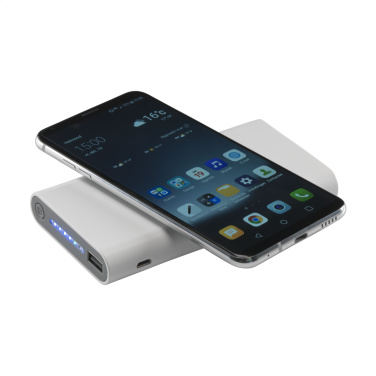 Logotrade reklaamkingi foto: Juhtmeta Powerbank 8000 C juhtmevaba laadija