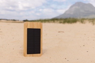 Logo trade liikelahjat tuotekuva: Sunwick 10.000 mAh bambuinen aurinkovoimapankki