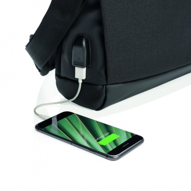Logotrade mainoslahja ja liikelahja kuva: Madrid – 15,6" USB-laptoplaukku - RFID - PVC vapaa