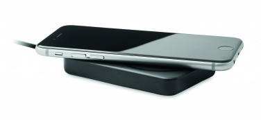 Logotrade liikelahjat mainoslahjat tuotekuva: Magneettinen langaton laturi 15W, 5000 mAh