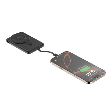 Logotrade mainoslahja tuotekuva: Urban Vitamin Redwood 5in1 5000mah 20W PD tehopankki