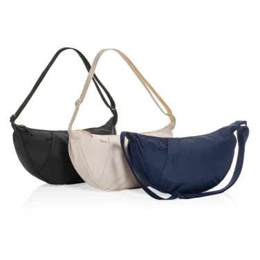 Logotrade mainoslahjat ja liikelahjat tuotekuva: Crescent XL AWARE™ RPET puolikuun muotoinen crossbody-laukku
