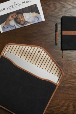 Logotrade Ideja dāvanas foto: VINGA Bosler GRS pārstrādāta audekla 16" klēpjdatora apvalks