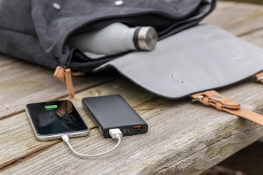 Лого трейд бизнес-подарки фото: Алюминиевый 18 Вт 10.000 мАч PD Powerbank