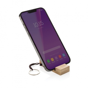 Logotrade profilprodukter bild: Standkey bambu nyckelring telefonstativ