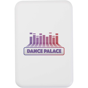 Logotrade reklamprodukter bild: Acrab 5 000 mAh 15 W magnetisk trådlös powerbank med 20 W PD – tillverkad av återvunnen plast